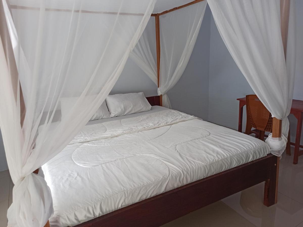 Tangkoko Jungle Homestay Rinondoran Экстерьер фото