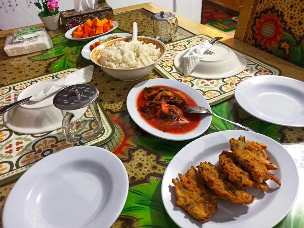 Tangkoko Jungle Homestay Rinondoran Экстерьер фото